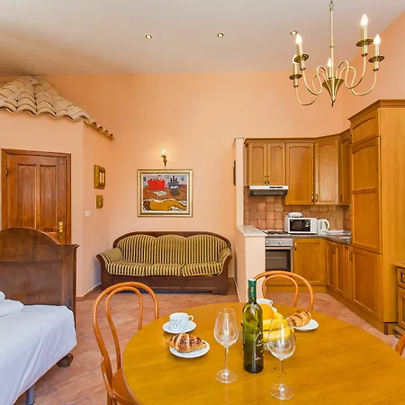 Arty Old Town By Irundo Apartment *