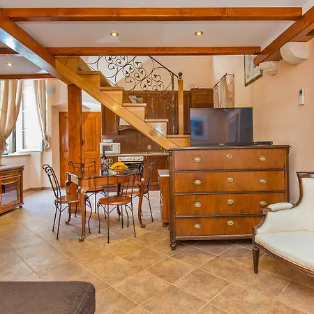 Arty Old Town By Irundo Apartment *