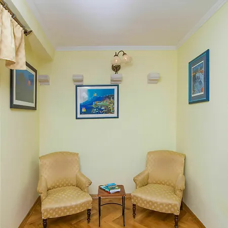 Apartment Arty Old Town By Irundo *
